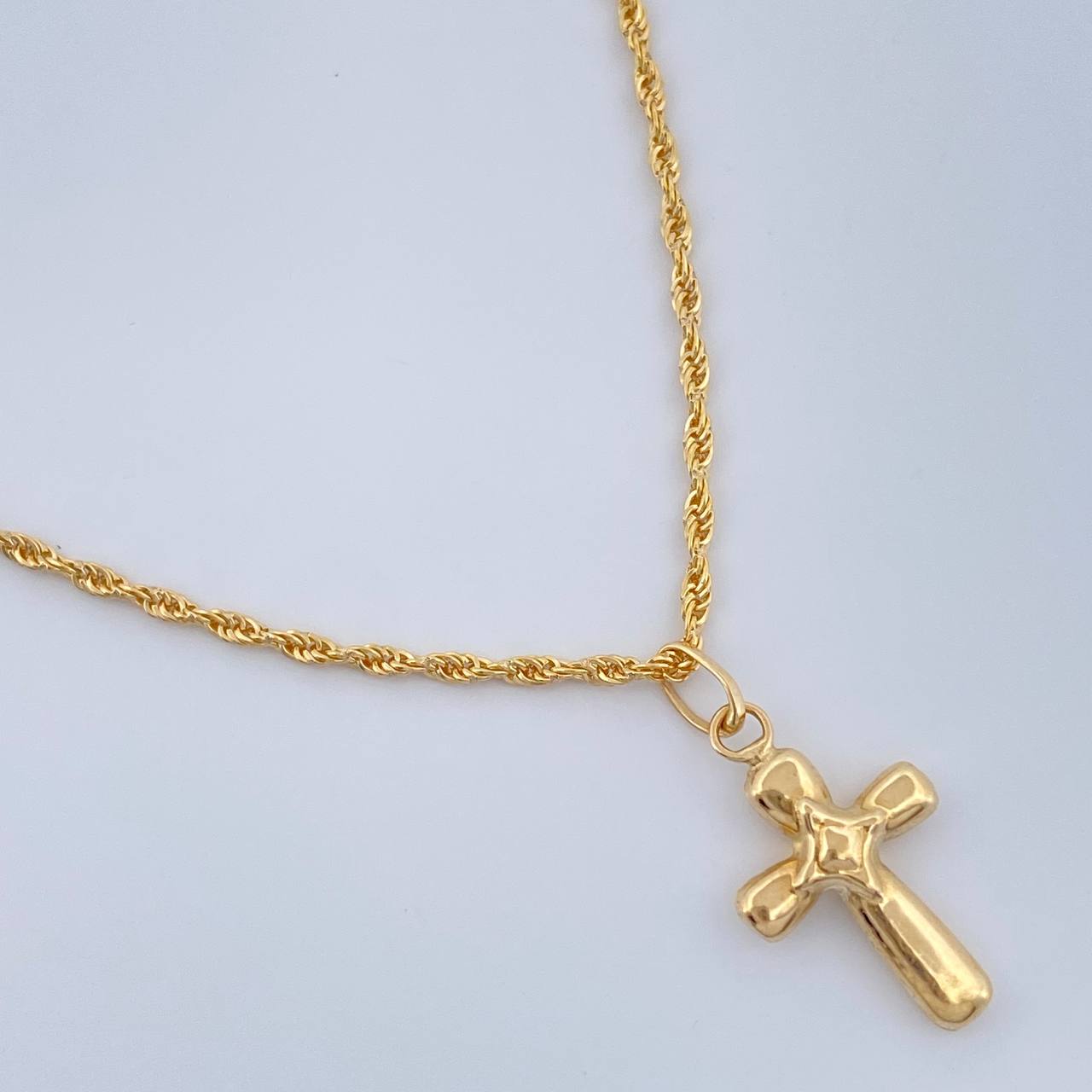 Set Cadena y Dije Lazo + Cruz 1.25gr / 45cm / Oro Amarillo 18K (Oferta) $