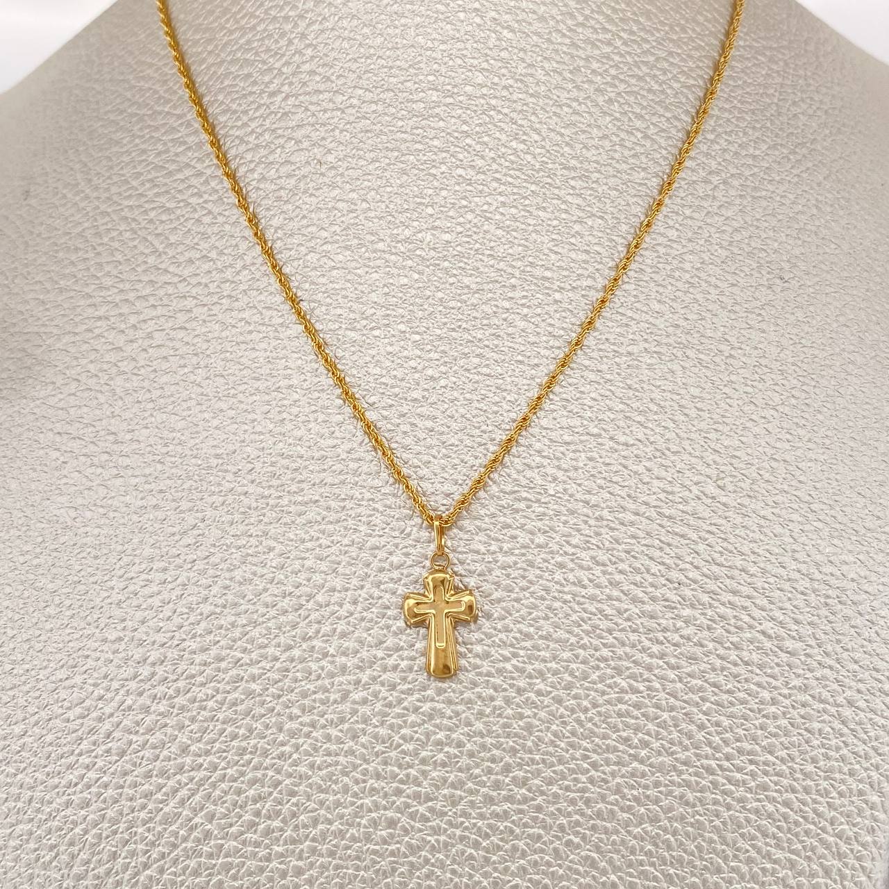 Set Cadena y Dije Lazo + Cruz 1.3gr / 45cm / Oro Amarillo 18K (Oferta) $