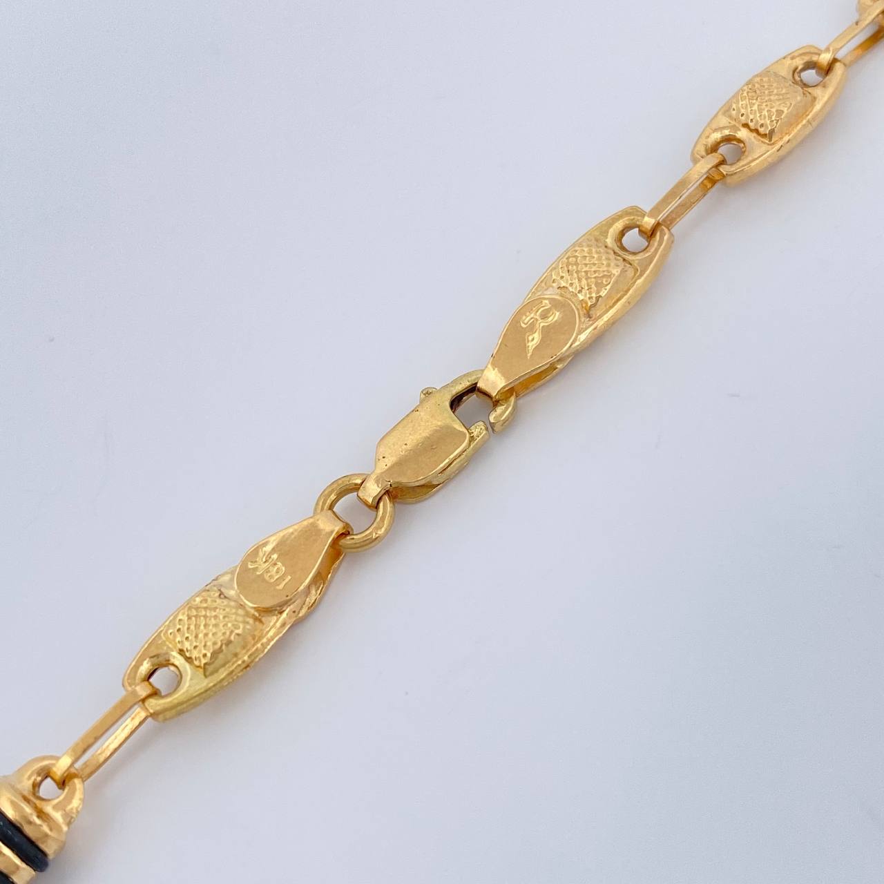 Cadena Rustica Barril Eslabon 13.25gr / 61cm / 5.06mm Oro Amarillo 18K $