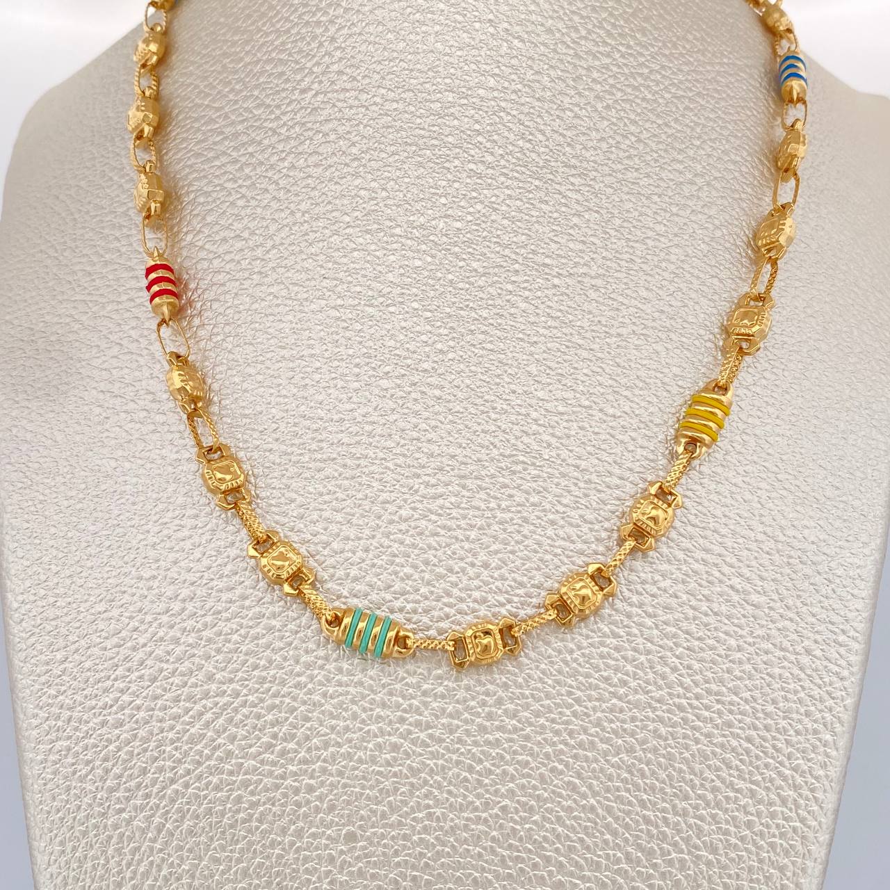 Cadena Rustica Barril Tec 15.55gr / 61.5cm / 5.4mm Oro Amarillo 18K $