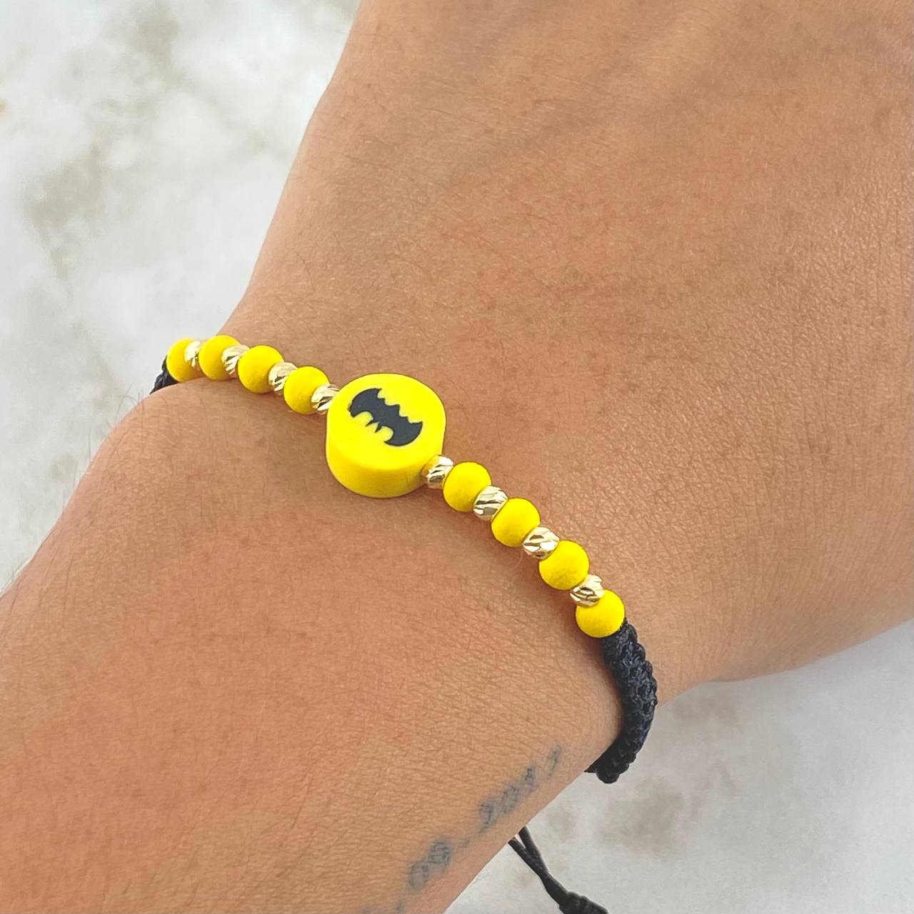 Pulsera Negra Batman 3mm Bolas Diamantadas 8und Oro Amarillo 18K (A.C)