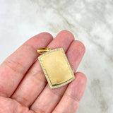 Dije Placa Rectangular 5.55gr / 3.8cm-3cm / Circones Blancos Oro Amarillo