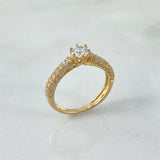 Anillo Solitario Churumbela Real 2.15gr / T6 / Circones Blancos Oro Amarillo