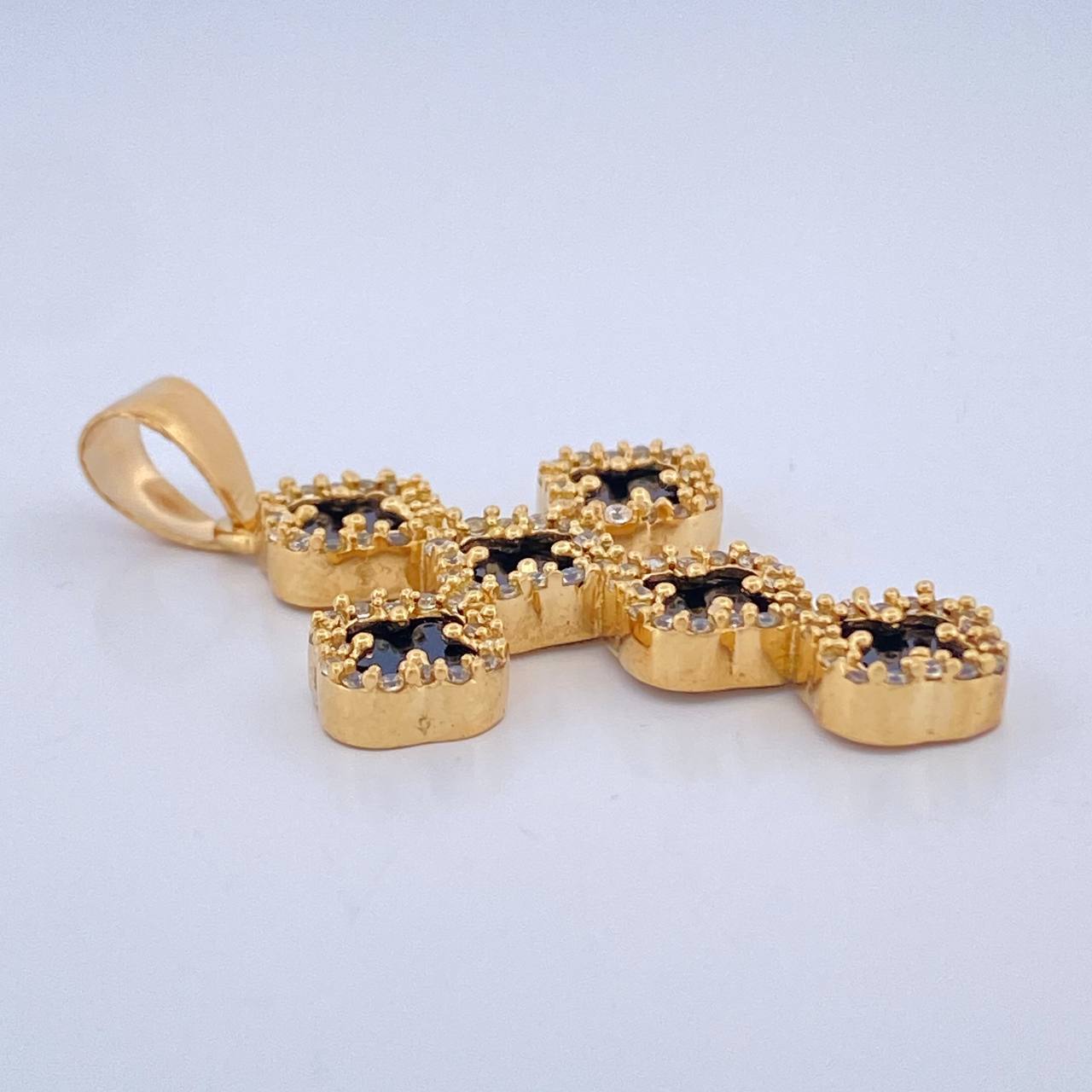Dije Cruz Trebol 7.55gr / 4.5cm / Oro Amarillo Nac.Esp. 18K $