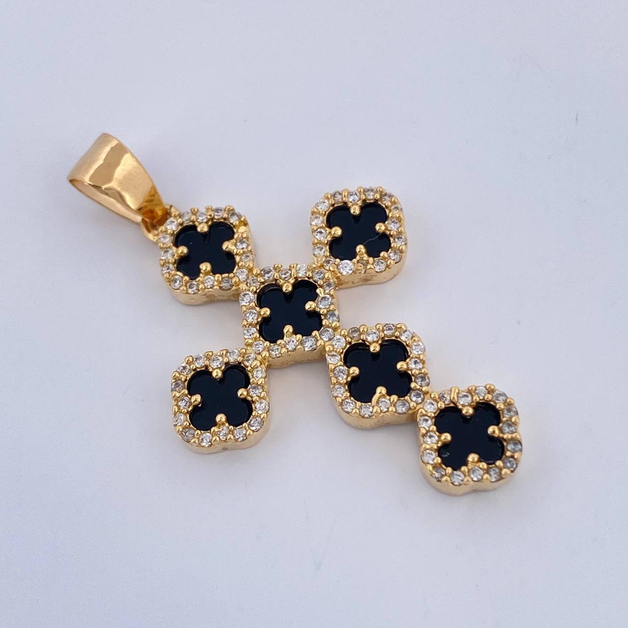 Dije Cruz Trebol 7.55gr / 4.5cm / Oro Amarillo Nac.Esp. 18K $