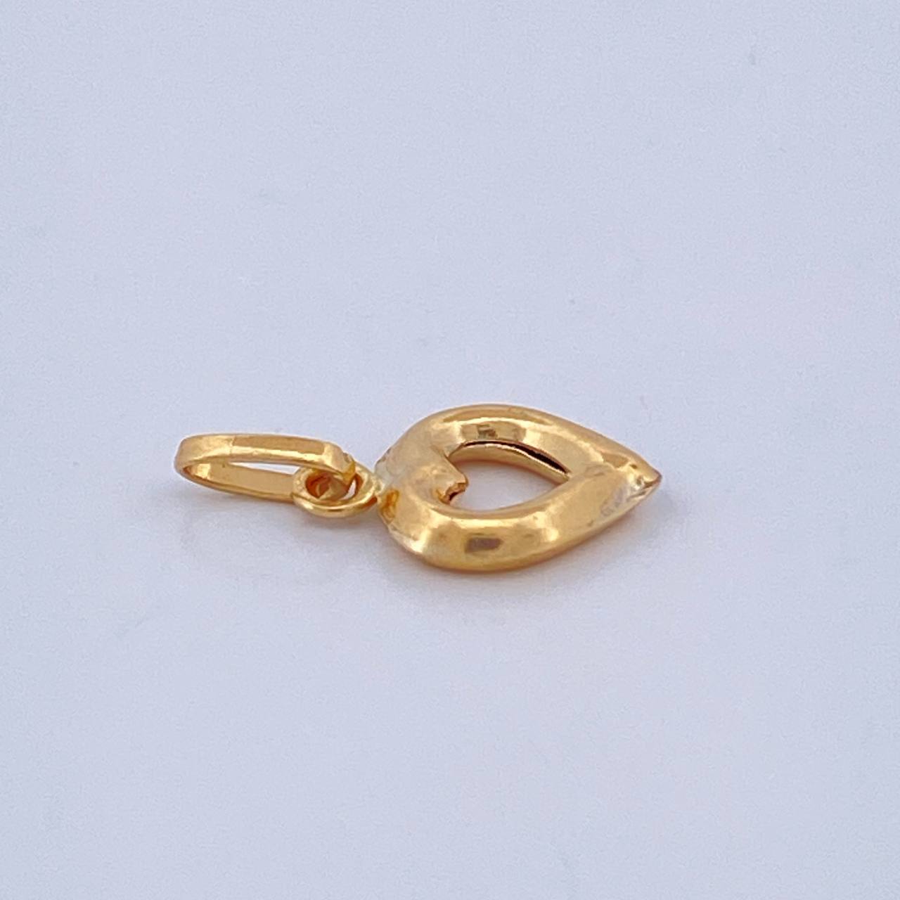 Dije Silueta Corazon 0.35gr / 1.5cm / Oro Amarillo 18K $