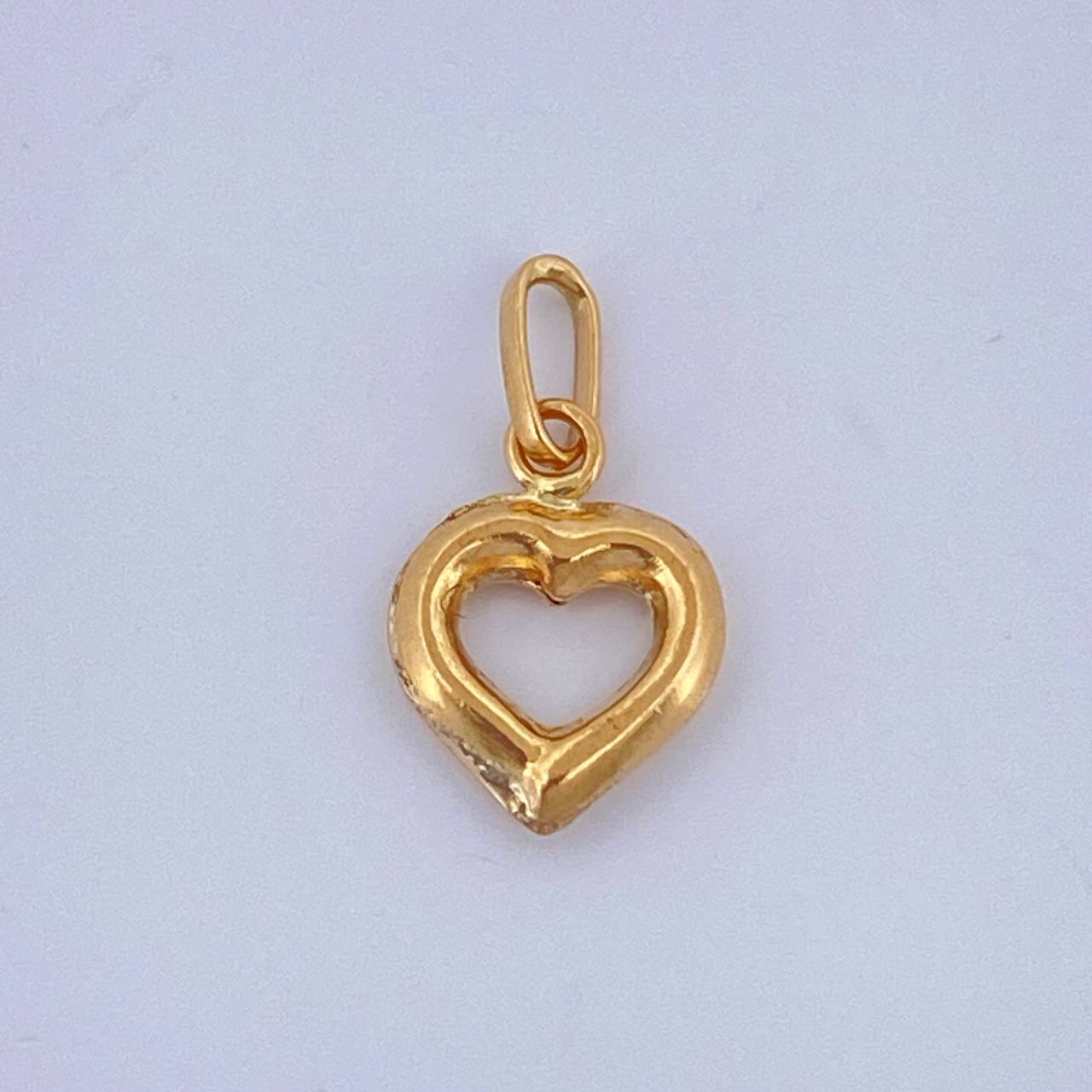 Dije Silueta Corazon 0.35gr / 1.5cm / Oro Amarillo 18K $