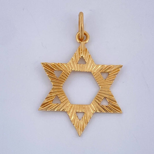 Dije Estrella De David 2.1gr / 3.1cm / Oro Amarillo 18K $