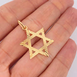 Dije Estrella De David 2.1gr / 3.1cm / Oro Amarillo 18K $