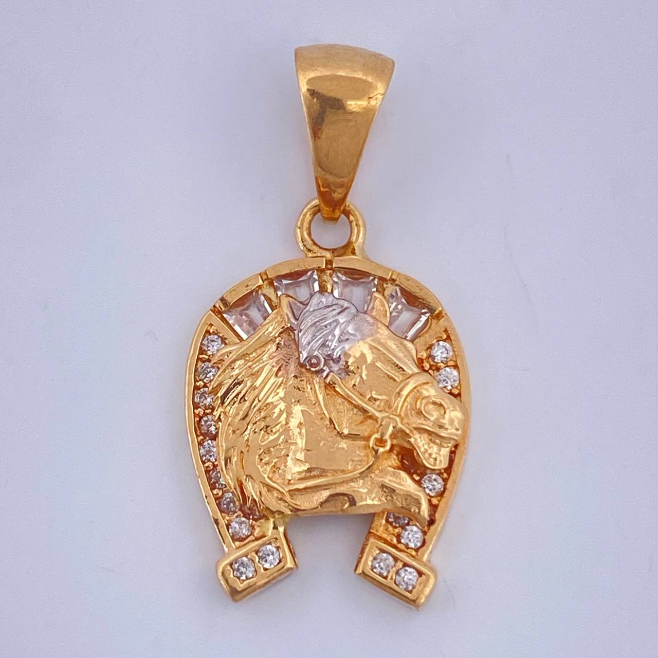 Dije Herradura Caballo 2.5gr / 2.6cm / Dos Oros Amarillo Blanco 18K $