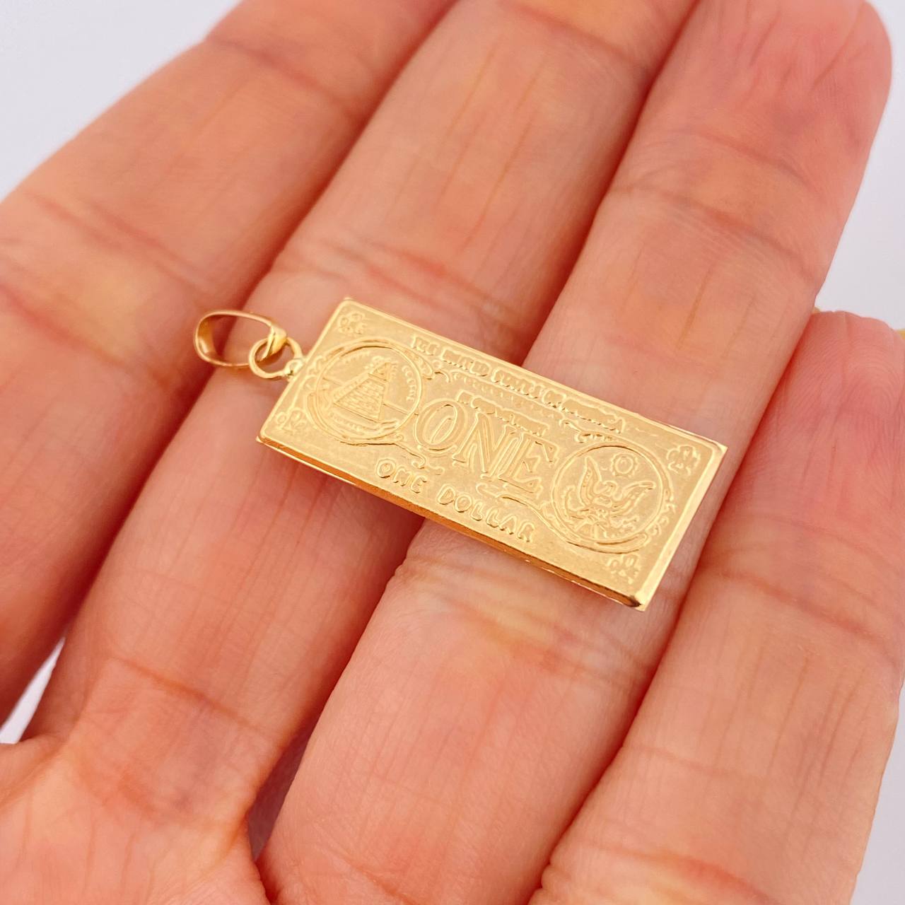 Dije One Dólar 1.65gr / 3.6cm / Oro Amarillo 18K $