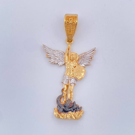 Dije San Miguel 9.8gr / 5.5cm / Tres Oros 18K $