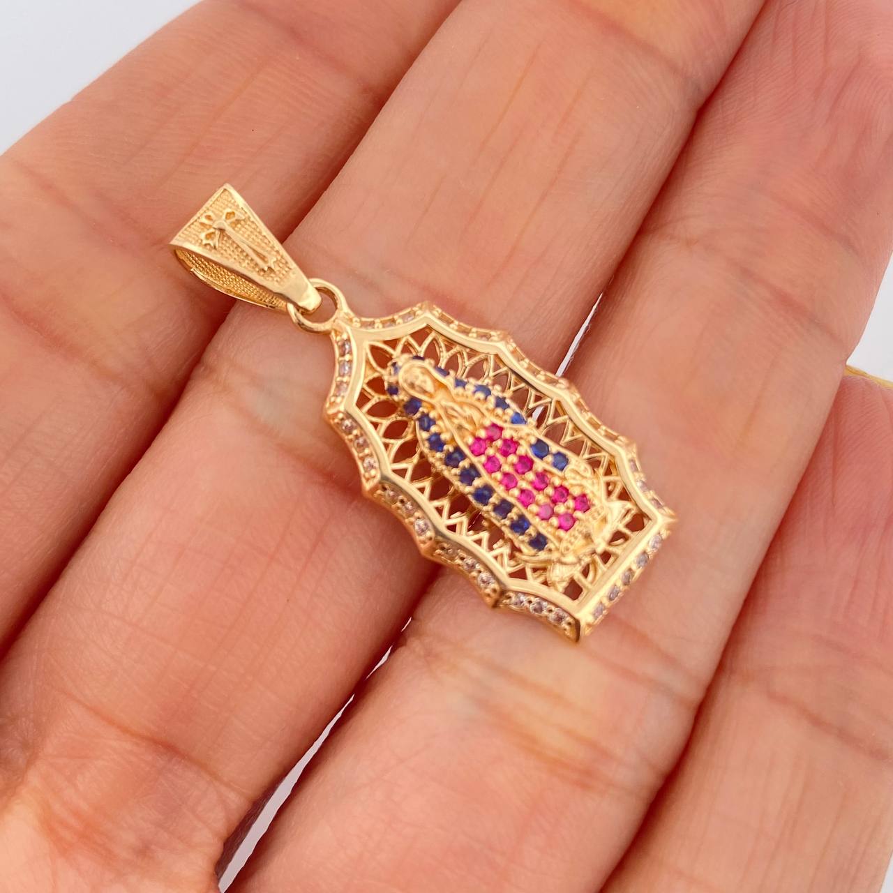 Dije Virgen De Guadalupe 3.25gr / 3.2cm / Oro Amarillo 18K $