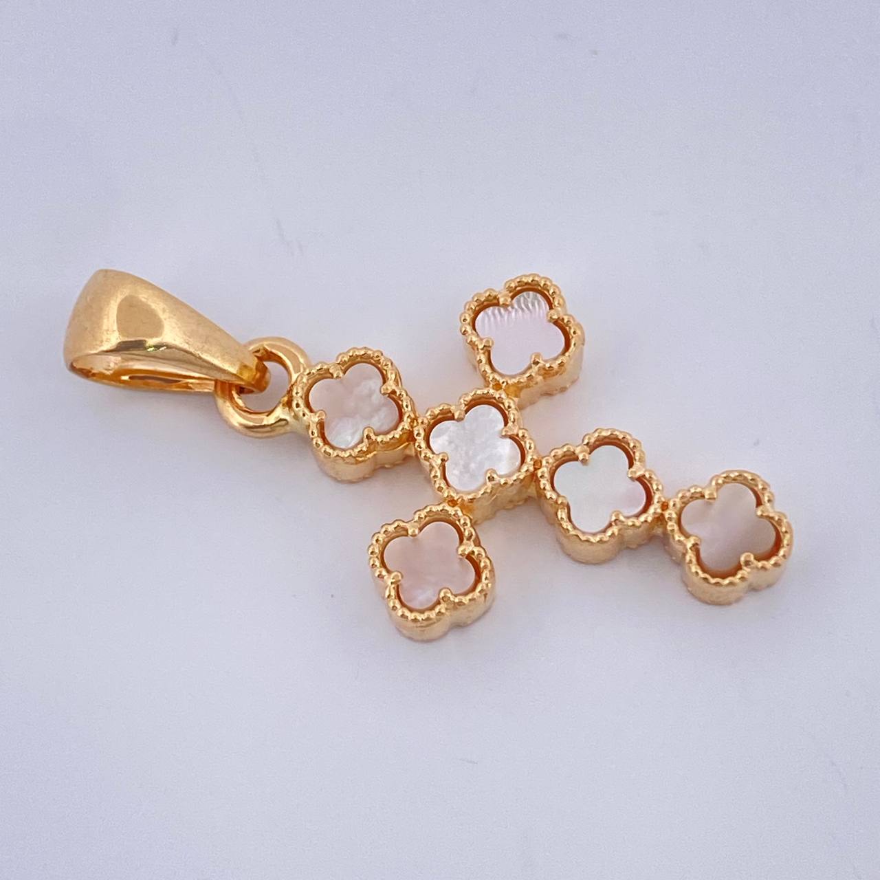 Dije Cruz Trebol 3.3gr / 3.3cm / Oro Amarillo Nac.Esp. 18K $