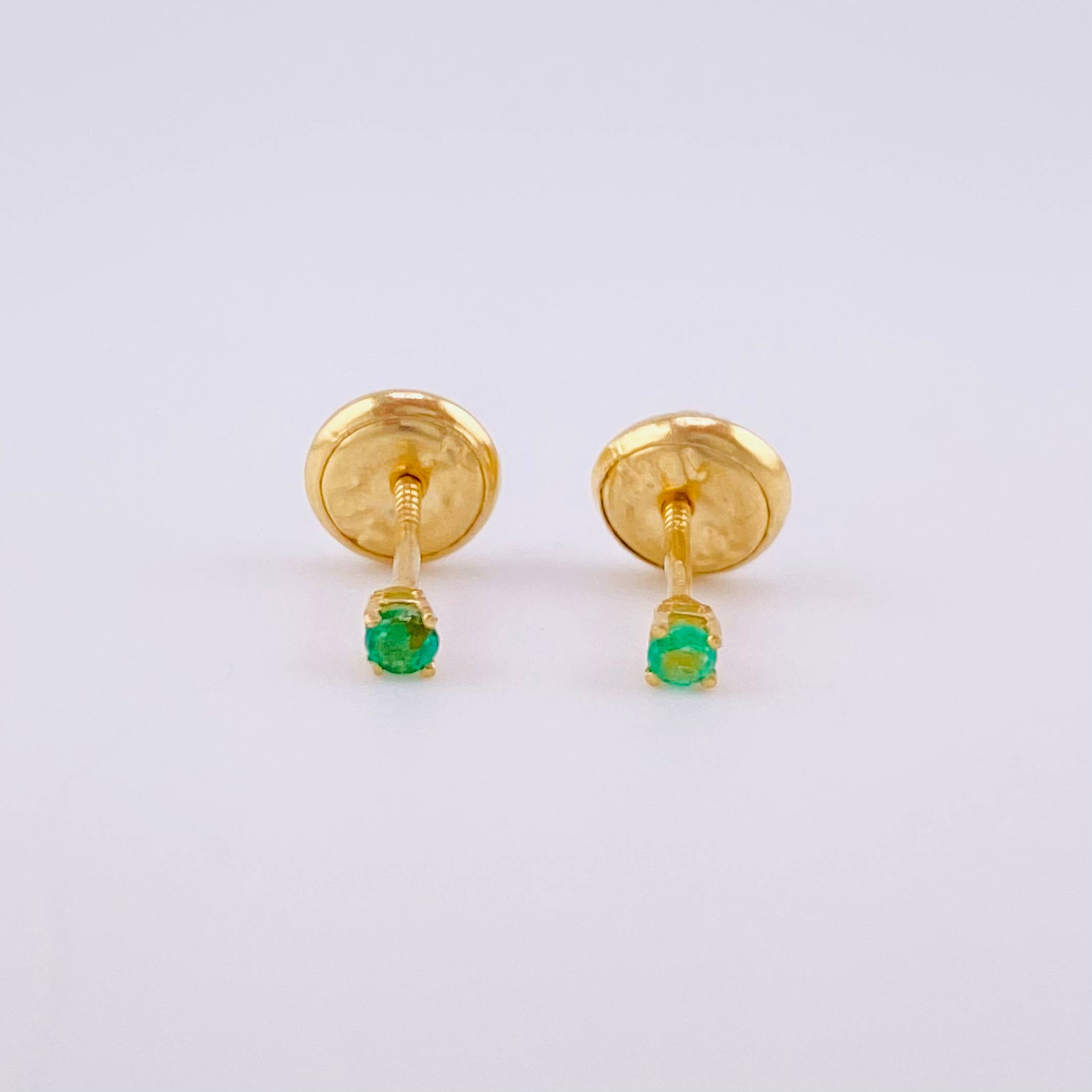 Topos Cuatro Garras Esmeralda 60pts 0.45g / 1.8mm Oro Amarillo 18K