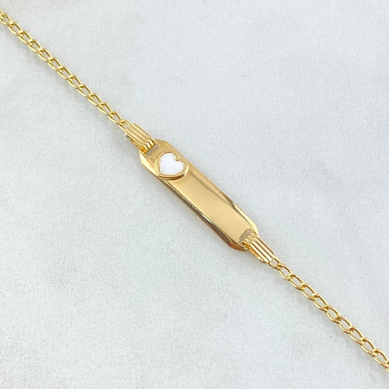 Pulso Bebé Espiga Placa Rectangular Corazón 1.55gr / 15cm-16cm / 1.6mm Resina Blanca Graduable Oro Amarillo 18K