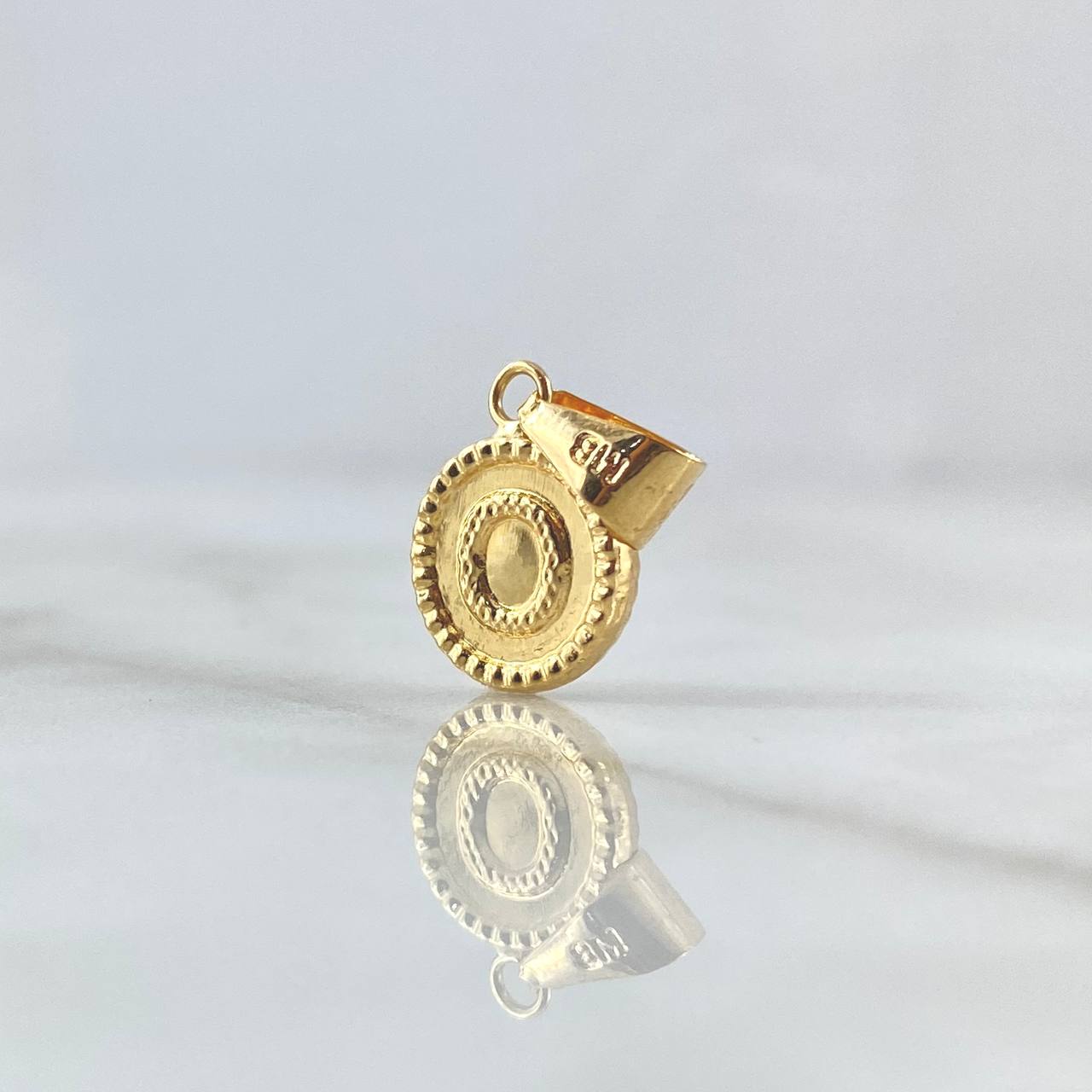 Dije Letra O  0.6gr / 1.7cm / Circulo Bordeado Oro Amarillo 18K