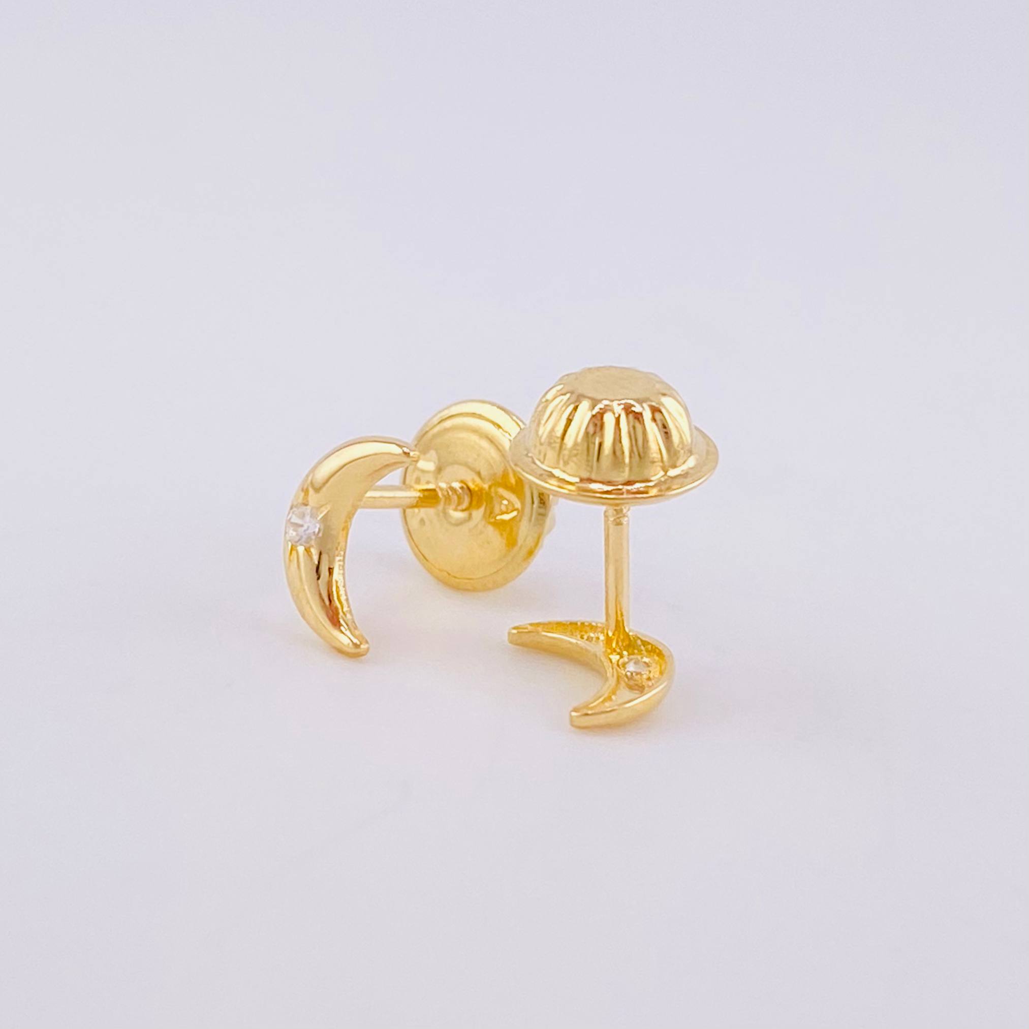 Topos Media Luna 0.5g / 6.1mm Oro Amarillo 18K