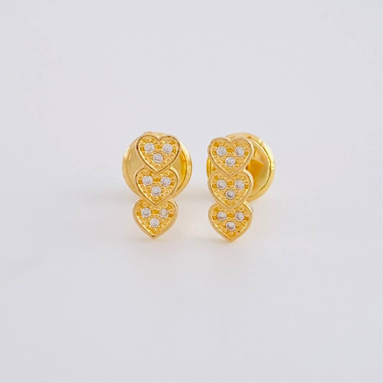 Topos Trio Corazones 0.85g / in / 6.5mm Oro Amarillo 18K