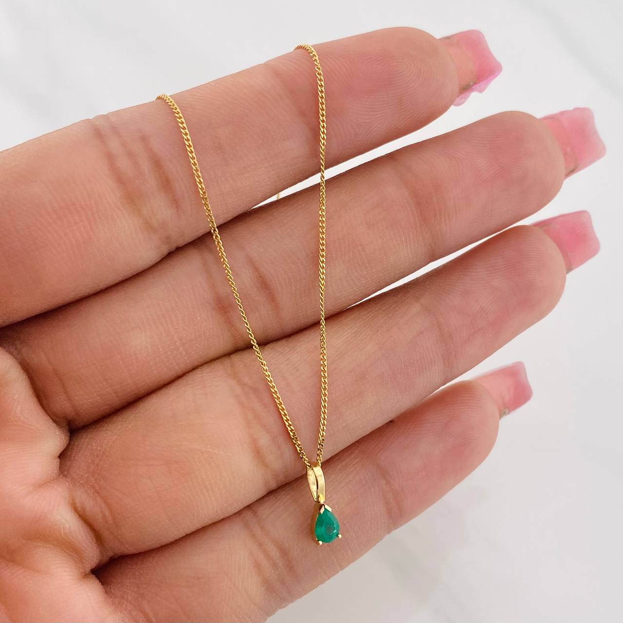 Set Cadena Mini Cubana + Dije Gota Esmeralda 0.16 pts / 1.55g / 45cm Oro Amarillo 18K
