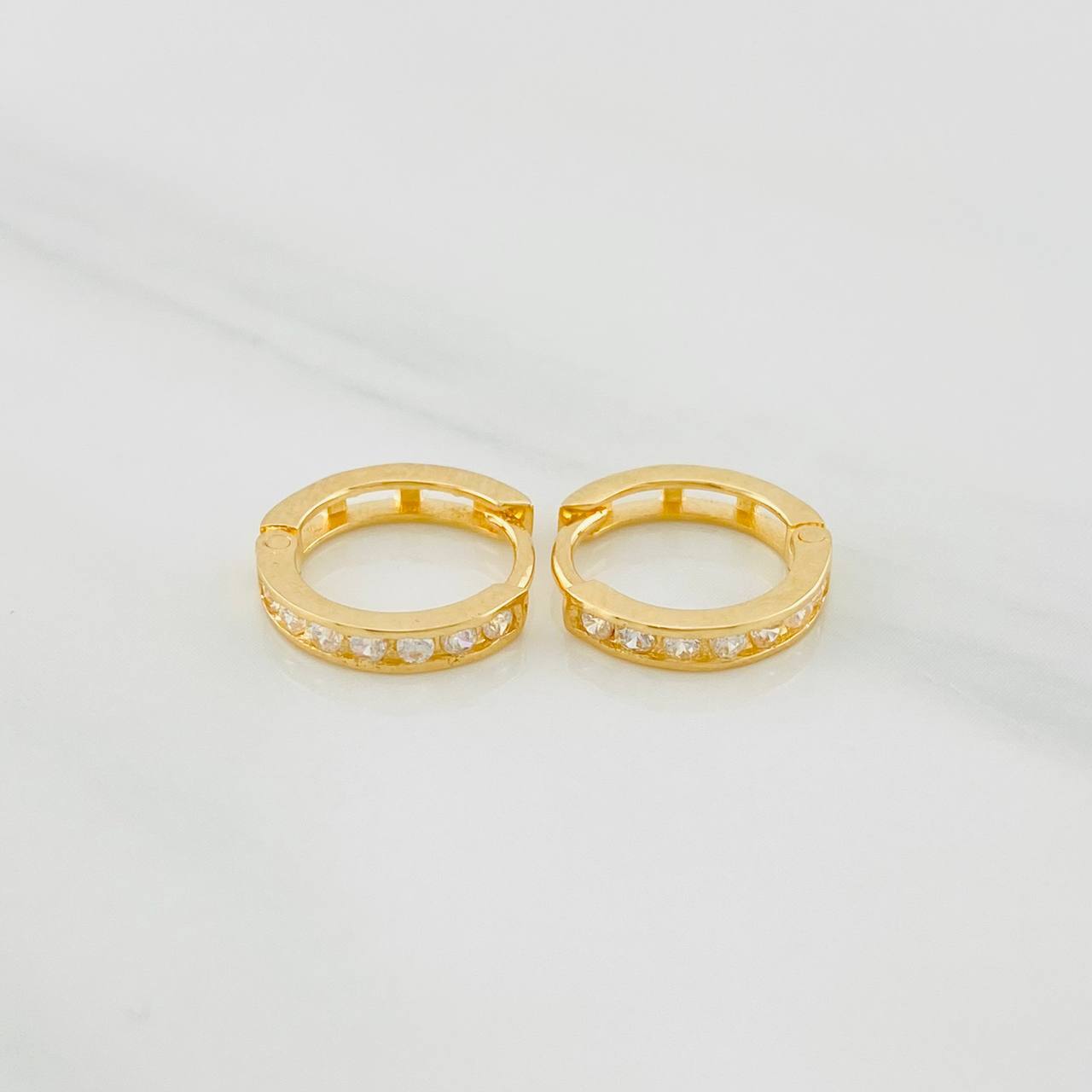 Candongas Carril 1.75g / 1.2cm Oro Amarillo 18K