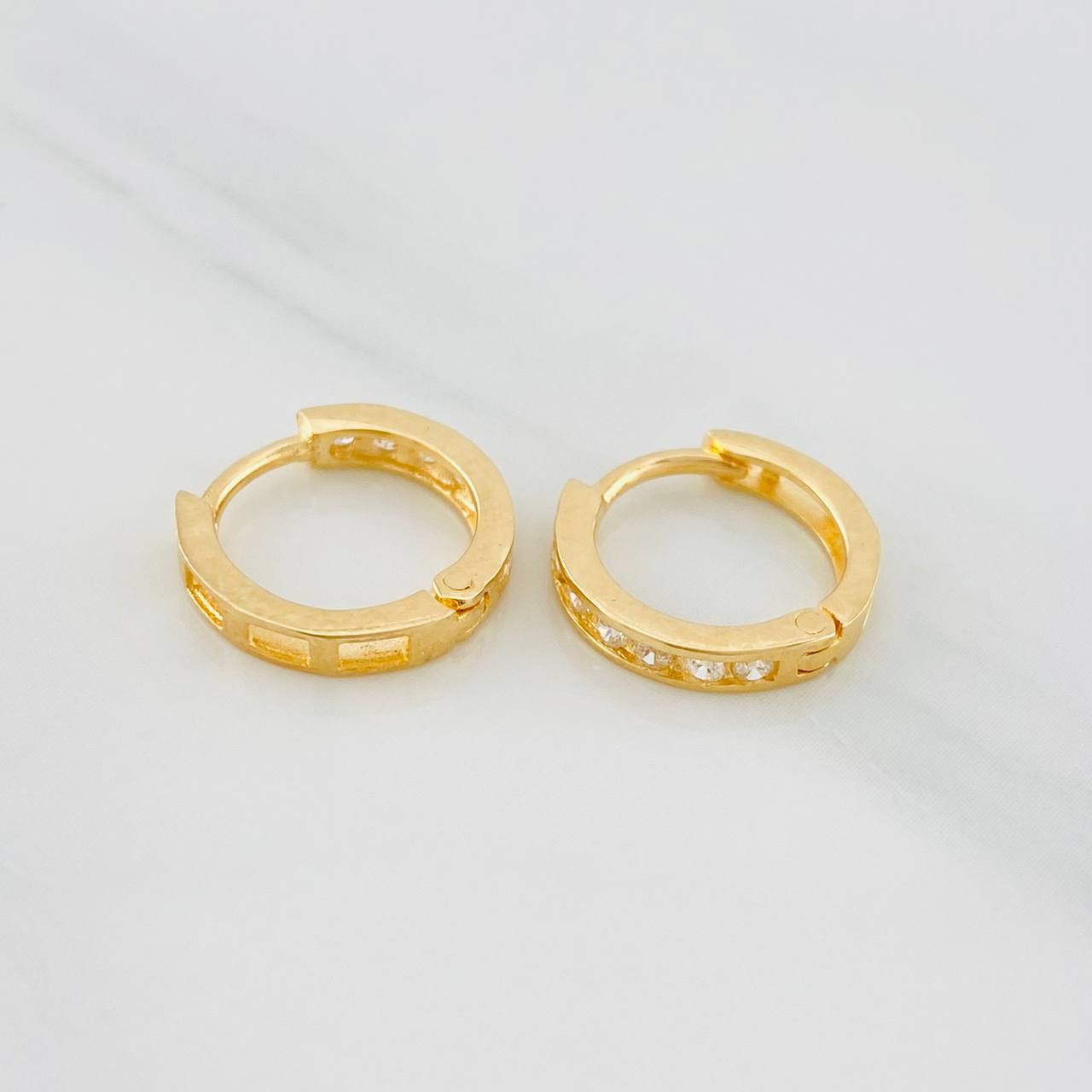 Candongas Carril 1.65g / 1.2cm Oro Amarillo 18K