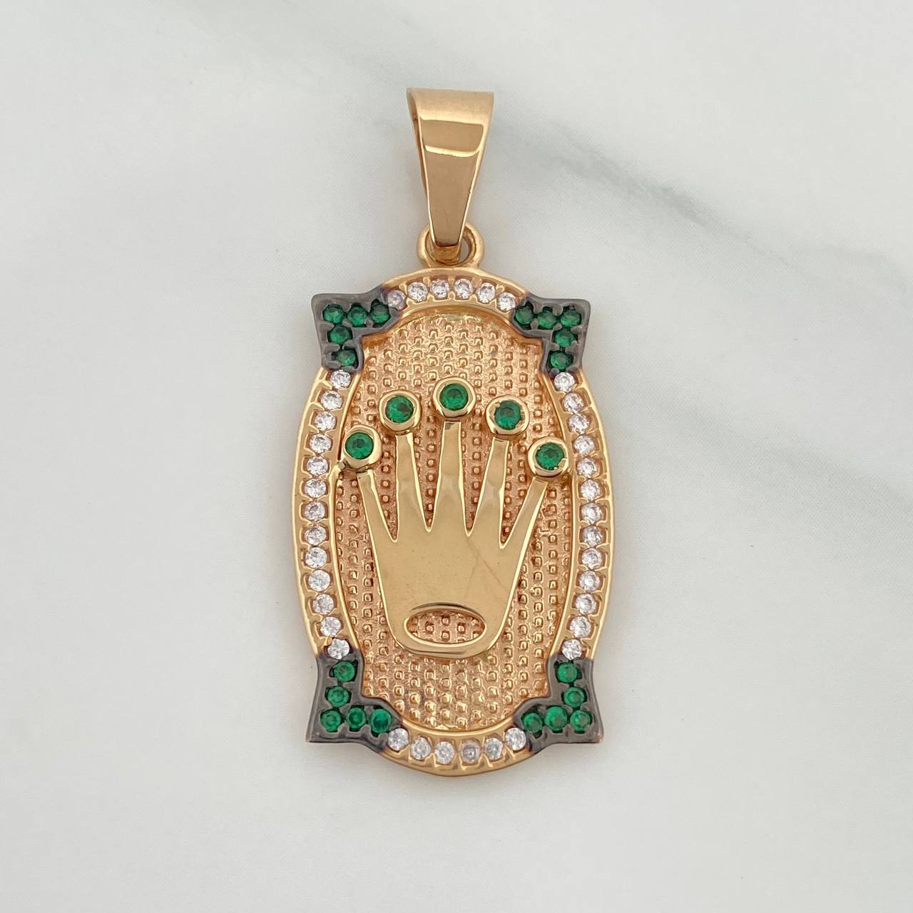 Dije Placa Corona 4.45 g / 3.5 cm Tres Oros 18K