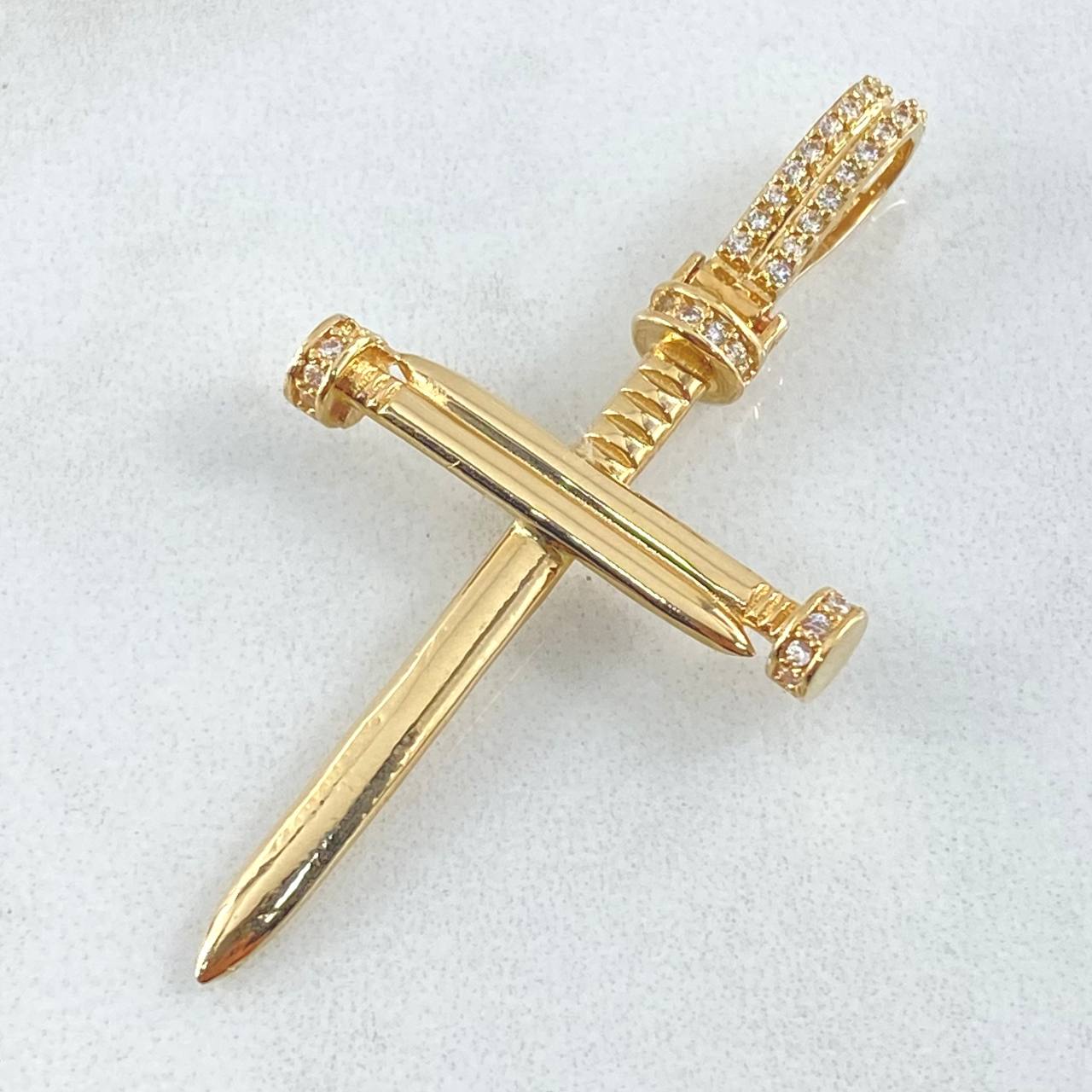 Dije Cruz Clavo 4.15gr / 4.6cm / Oro 18K ©