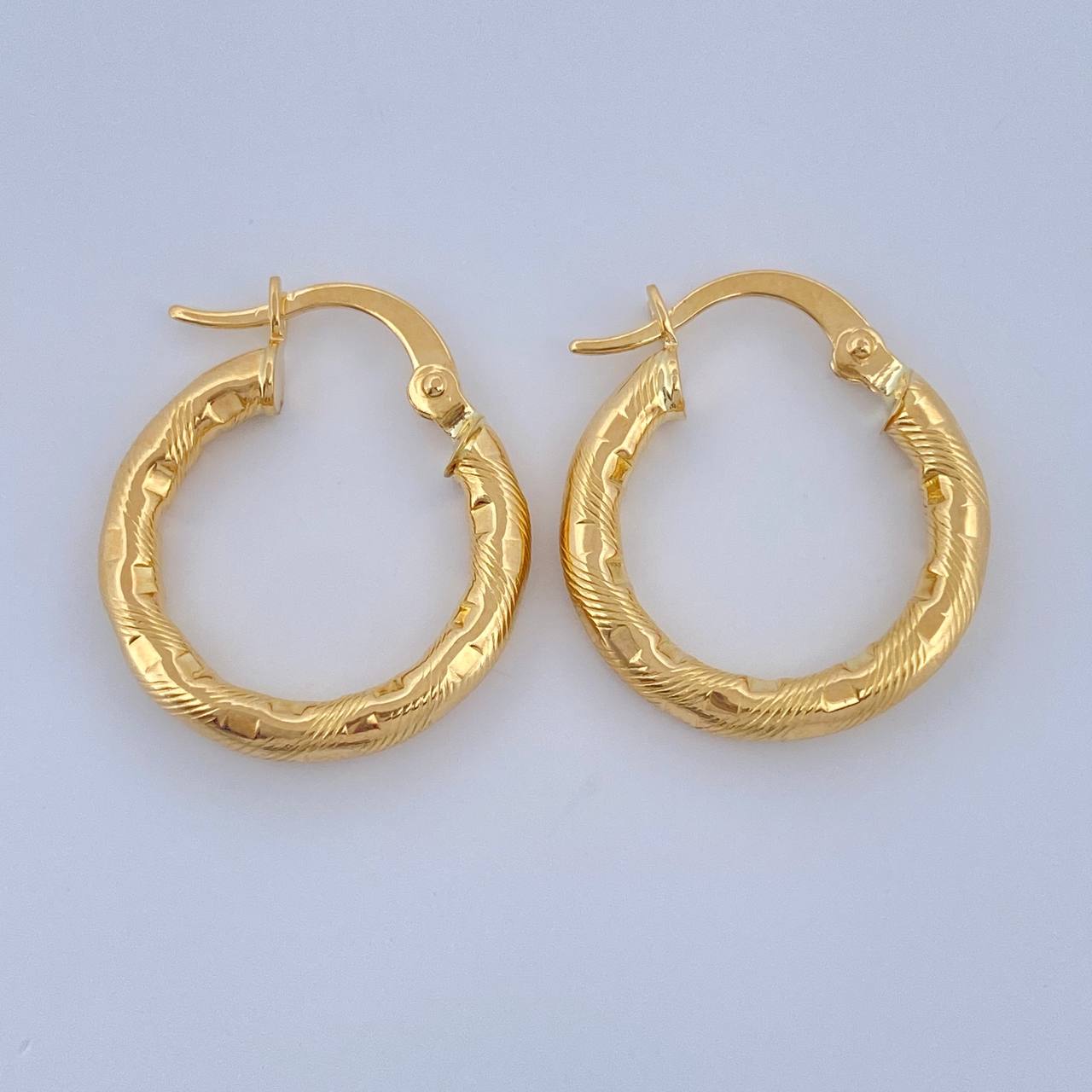 Candongas Sandra 1.65gr / 2cm / Oro Amarillo 18K $