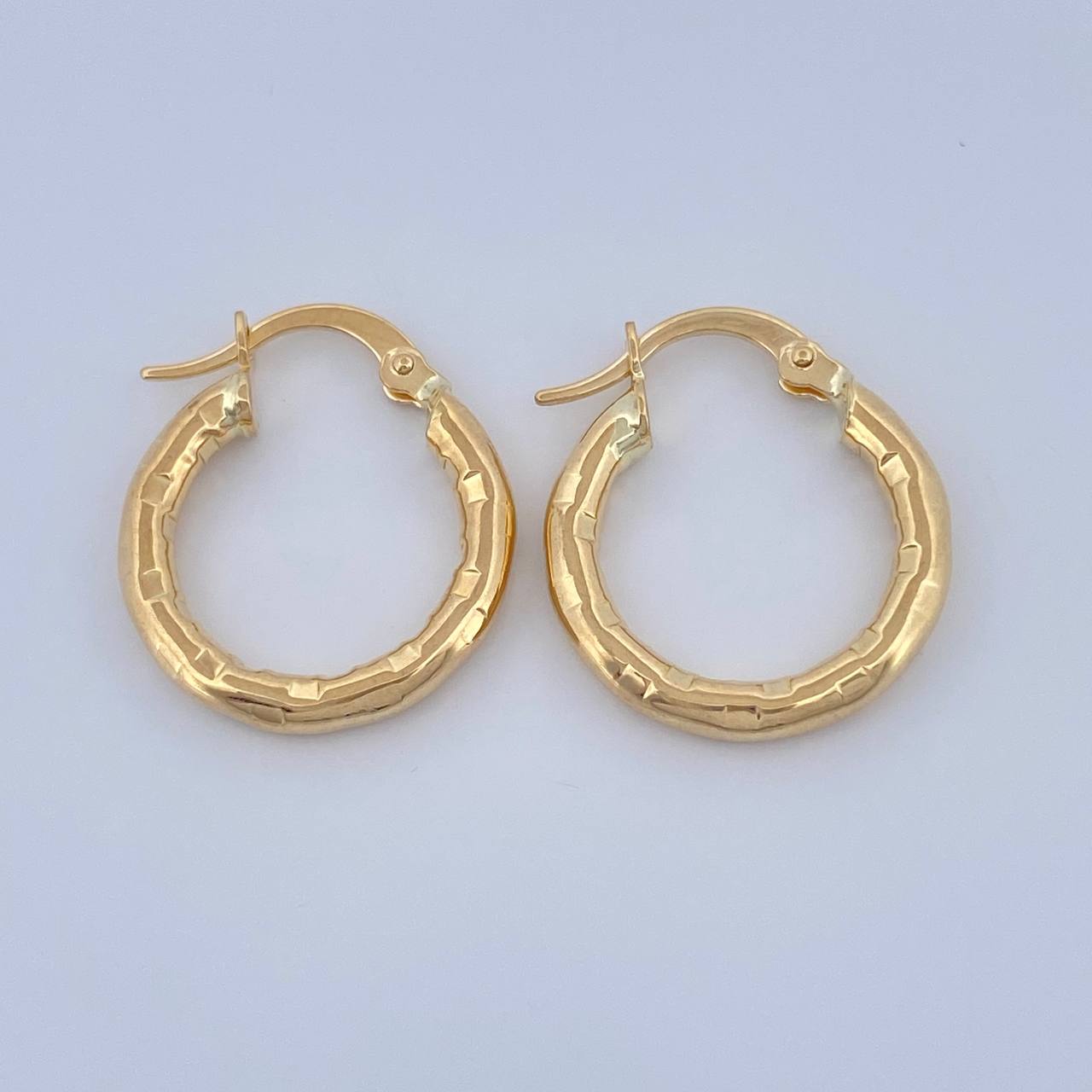 Candongas Lucero 1.7gr / 2cm / Oro Amarillo 18K $