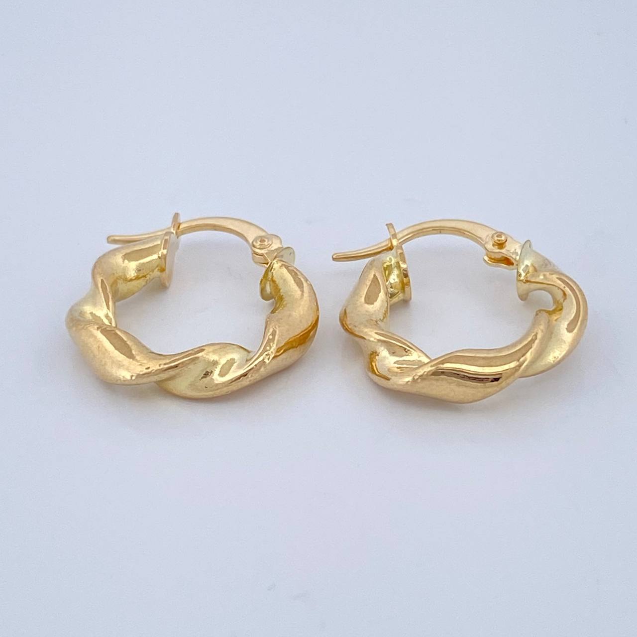 Candongas Demi 1.95gr / 2cm / Oro Amarillo 18K $