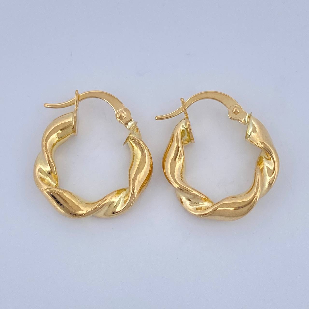 Candongas Demi 1.95gr / 2cm / Oro Amarillo 18K $