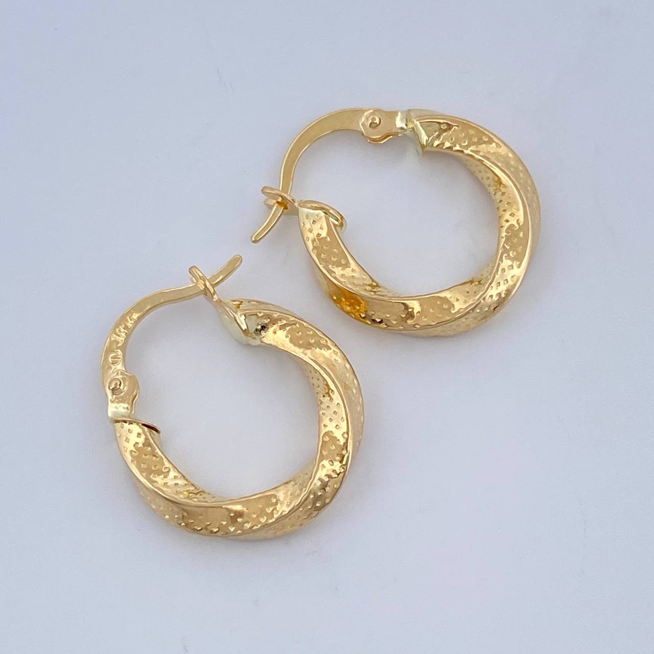 Candongas Yuli 1.8gr / 1.9cm / Oro Amarillo 18K $