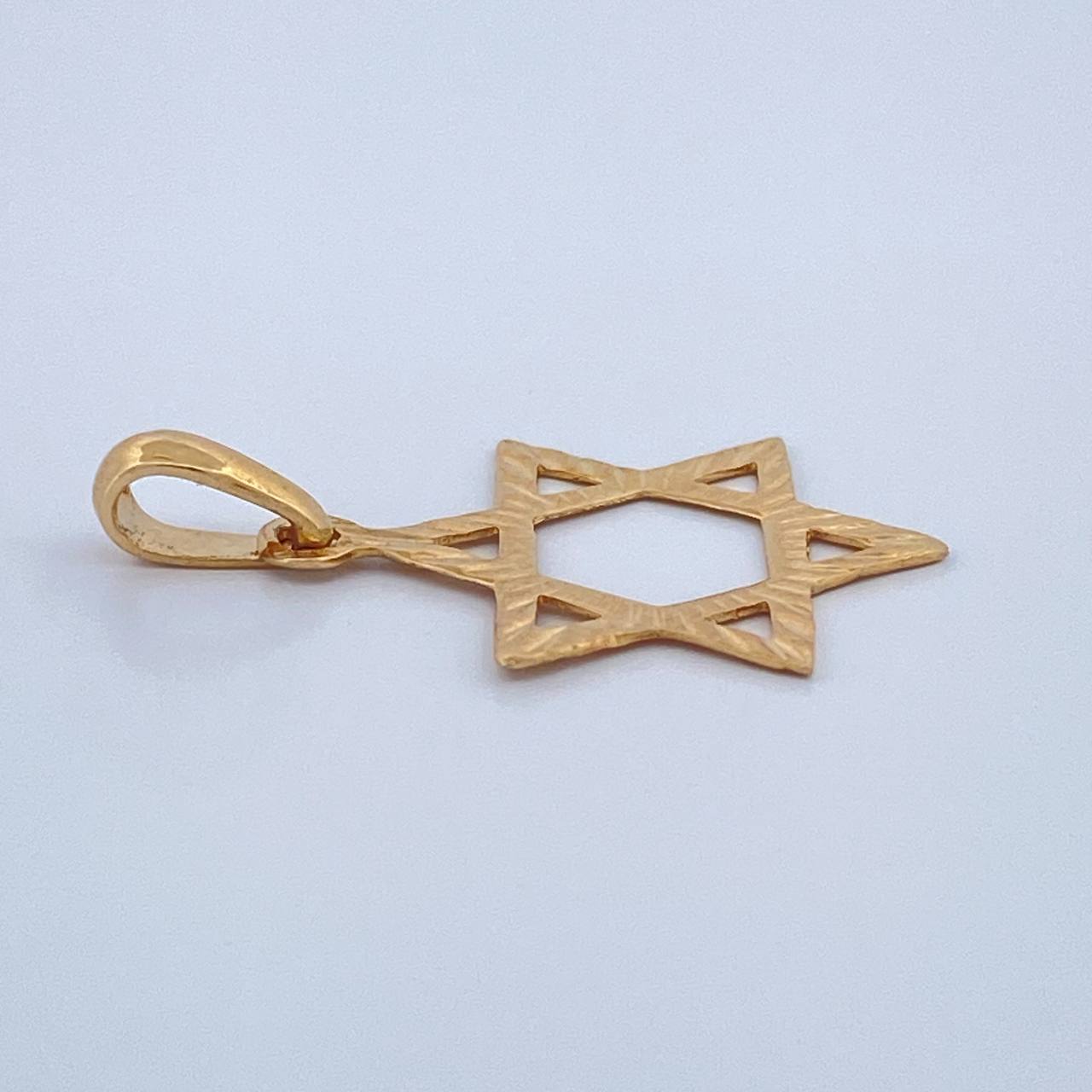 Dije Estrella De David 0.75gr / 2.5cm / Oro Amarillo 18K $