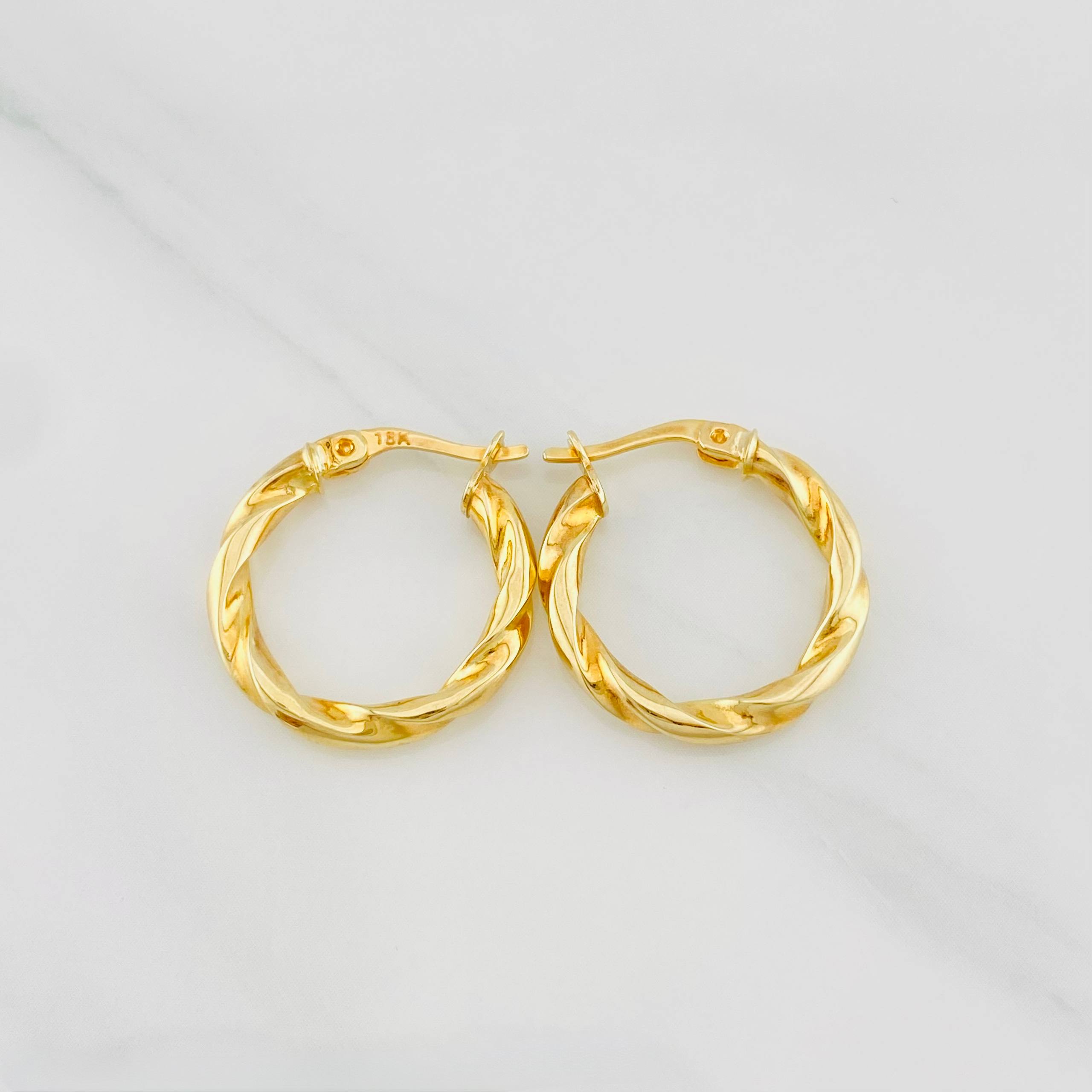 Candongas Derek 1.8g / 1.9cm Oro Amarillo 18K