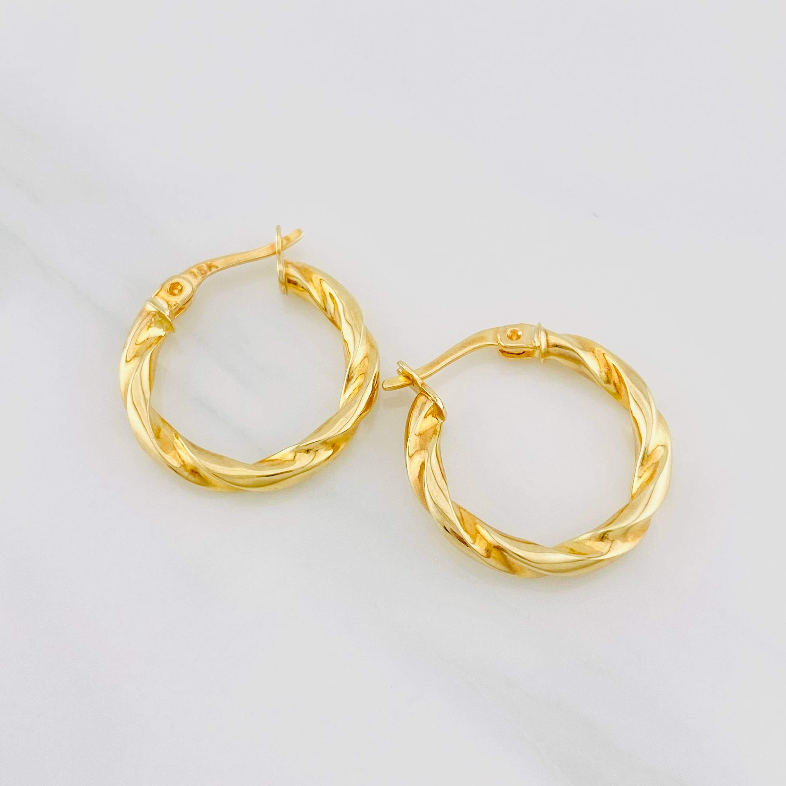 Candongas Derek 1.8g / 1.9cm Oro Amarillo 18K