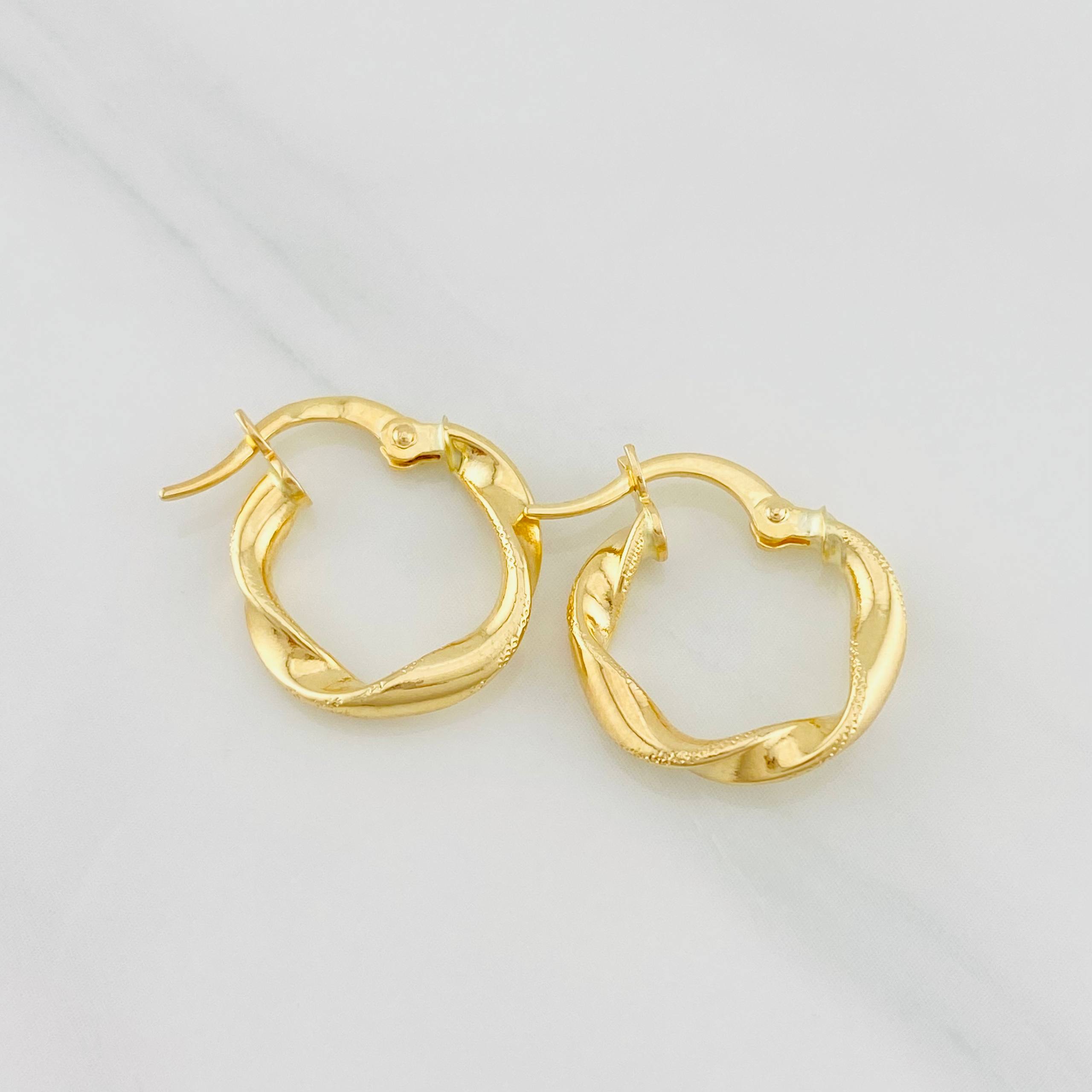 Candongas Asby 1.3g / 1.7cm Oro Amarillo 18K