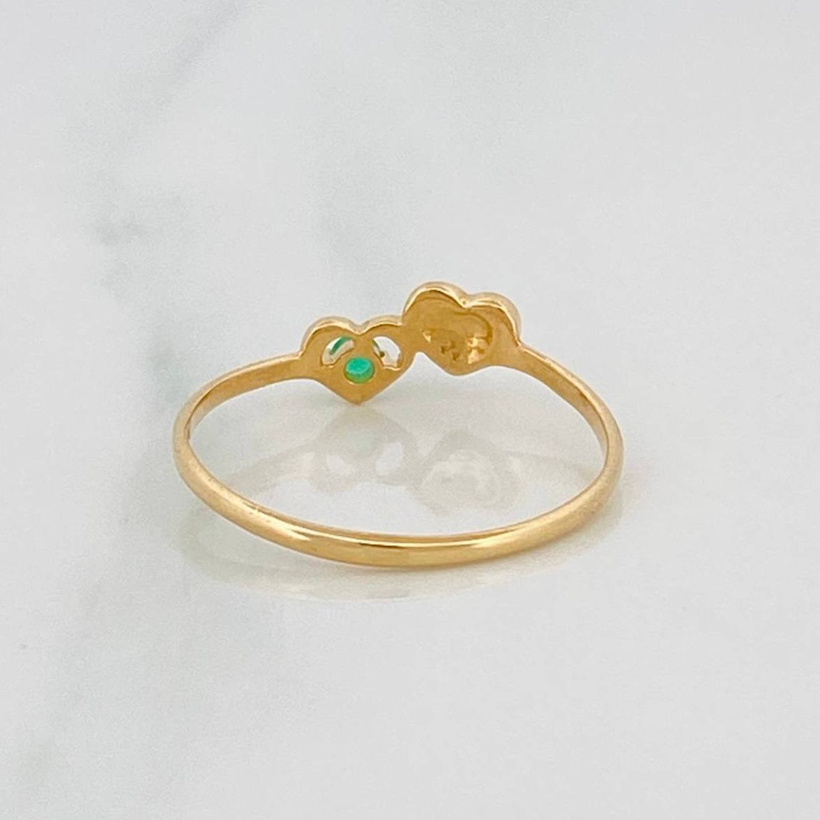 Anillo Corazones Esmeralda 0.1pts 1.1g / T7 Oro Amarillo 18K