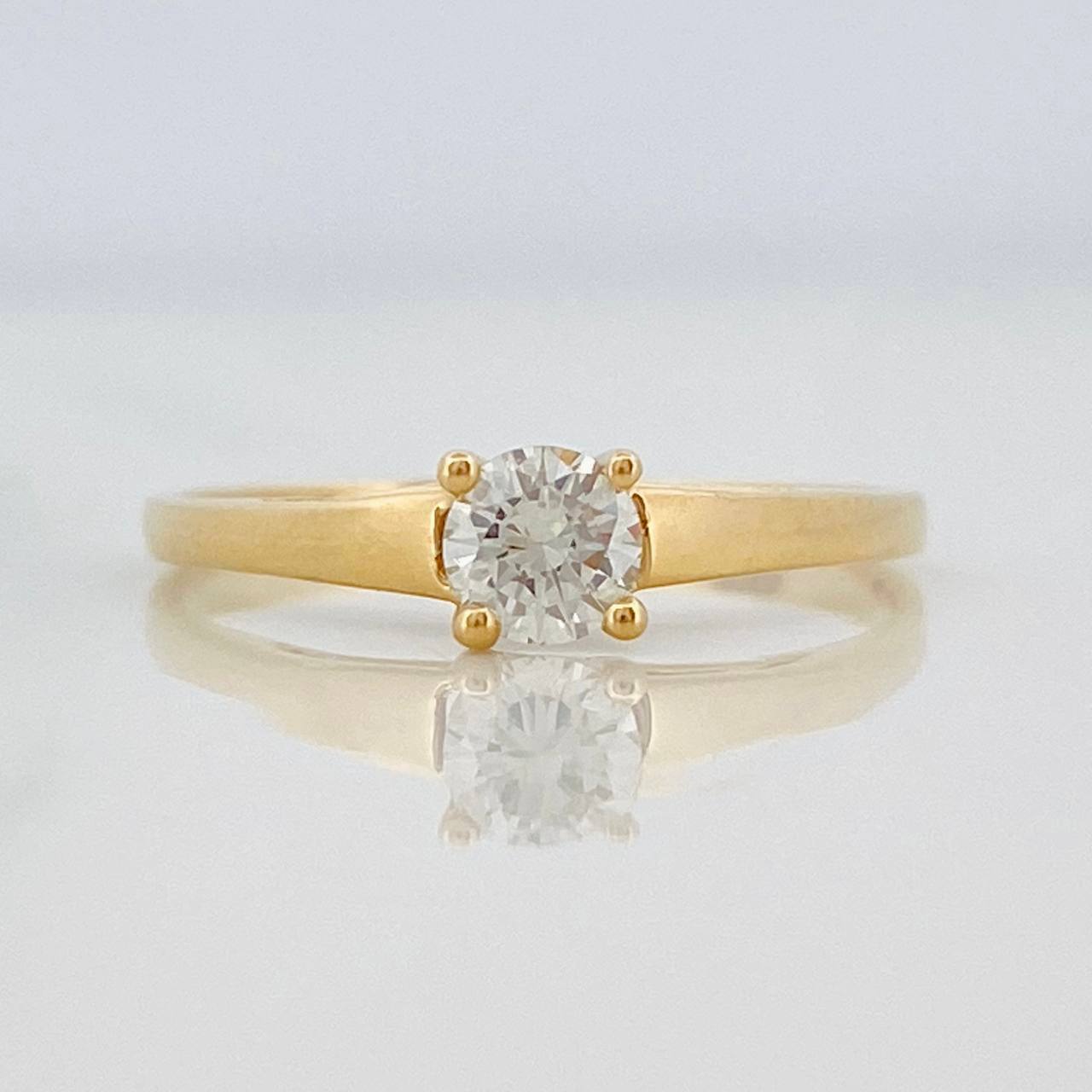 Anillo Solitario Moinsanita Diamante 25pts 1.35g / T5 3/4 Oro Amarillo 18K