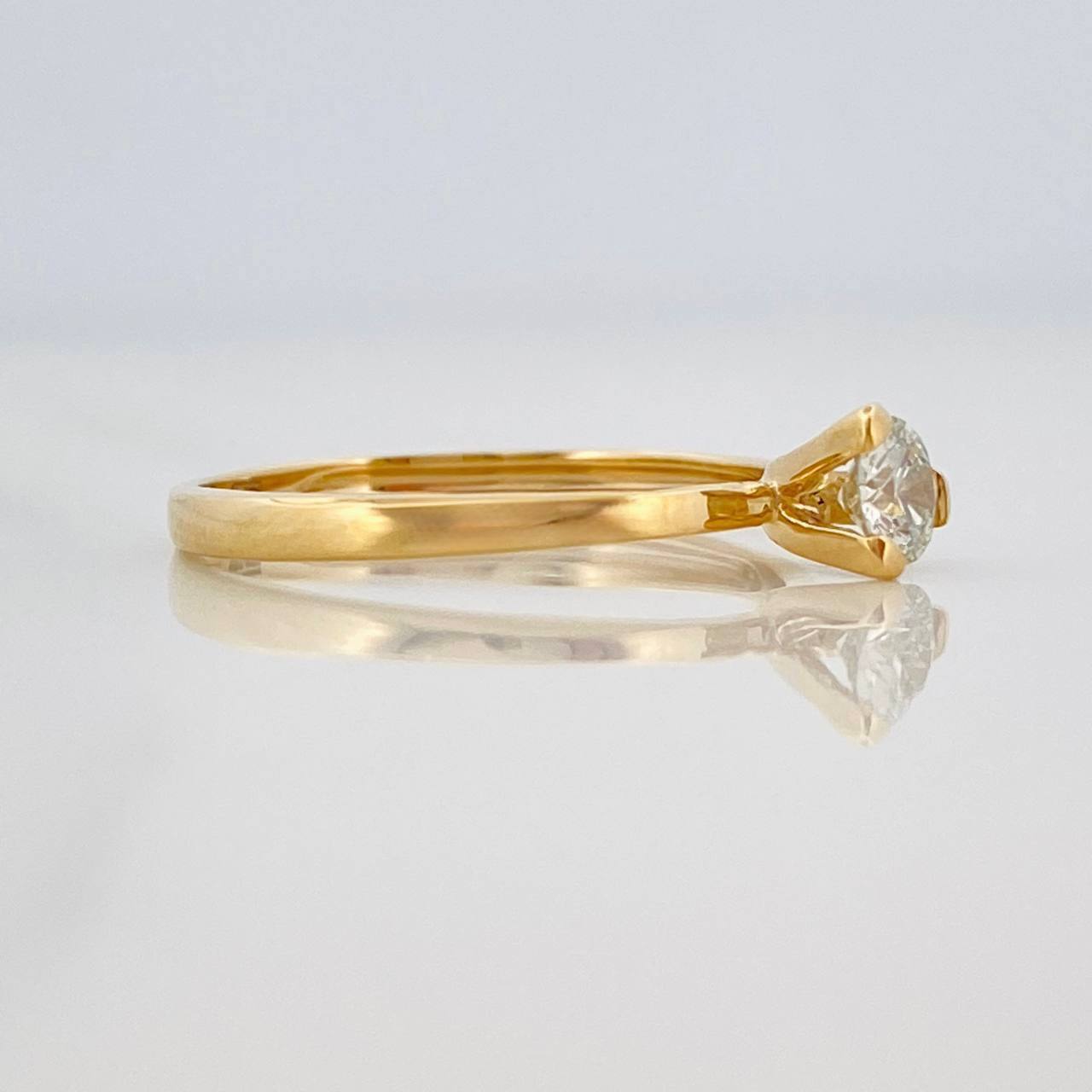 Anillo Solitario Moinsanita Diamante 25pts 1.65g / T6 3/4 Oro Amarillo 18K