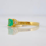 Anillo Cuadro Esmeralda 33pts 2.85g / T8 Oro Amarillo 18K