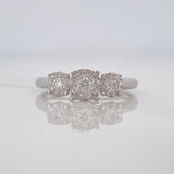 Anillo Trio Diamantes 42pts 2.55g / T6 1/2 Oro Blanco 18K