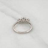 Anillo Trio Diamantes 42pts 2.55g / T6 1/2 Oro Blanco 18K