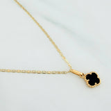 Set Cadena Escalera Plana + Dije Trebol / 2.75gr / 50 cm Tres Oros 18K
