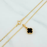Set Cadena Escalera Plana + Dije Trebol / 2.75gr / 50 cm Tres Oros 18K