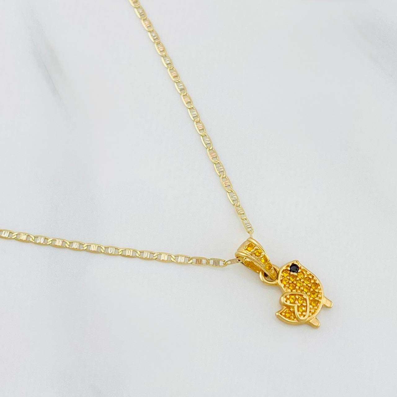 Set Cadena Escalera Plana + Dije Pajarito / 2.65gr / 50.2 cm Tres Oros 18K