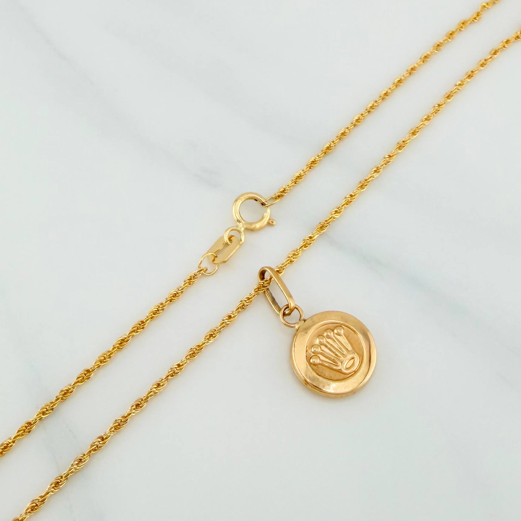 Set Cadena Lazo + Dije Corona / 1.8gr / 60 cm Oro Amarillo 18K