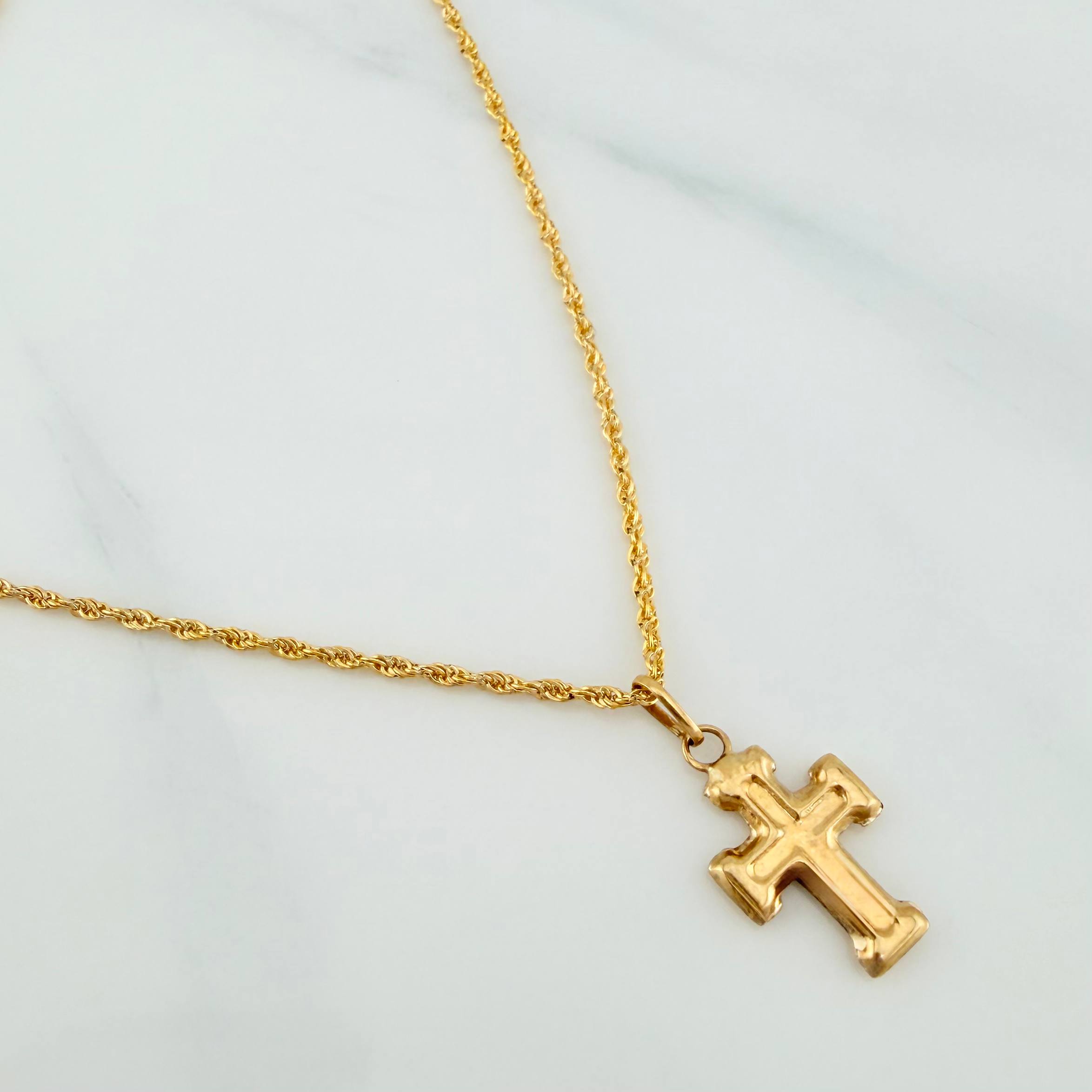Set Cadena Lazo + Dije Cruz / 1.55gr / 60.1 cm Oro Amarillo 18K