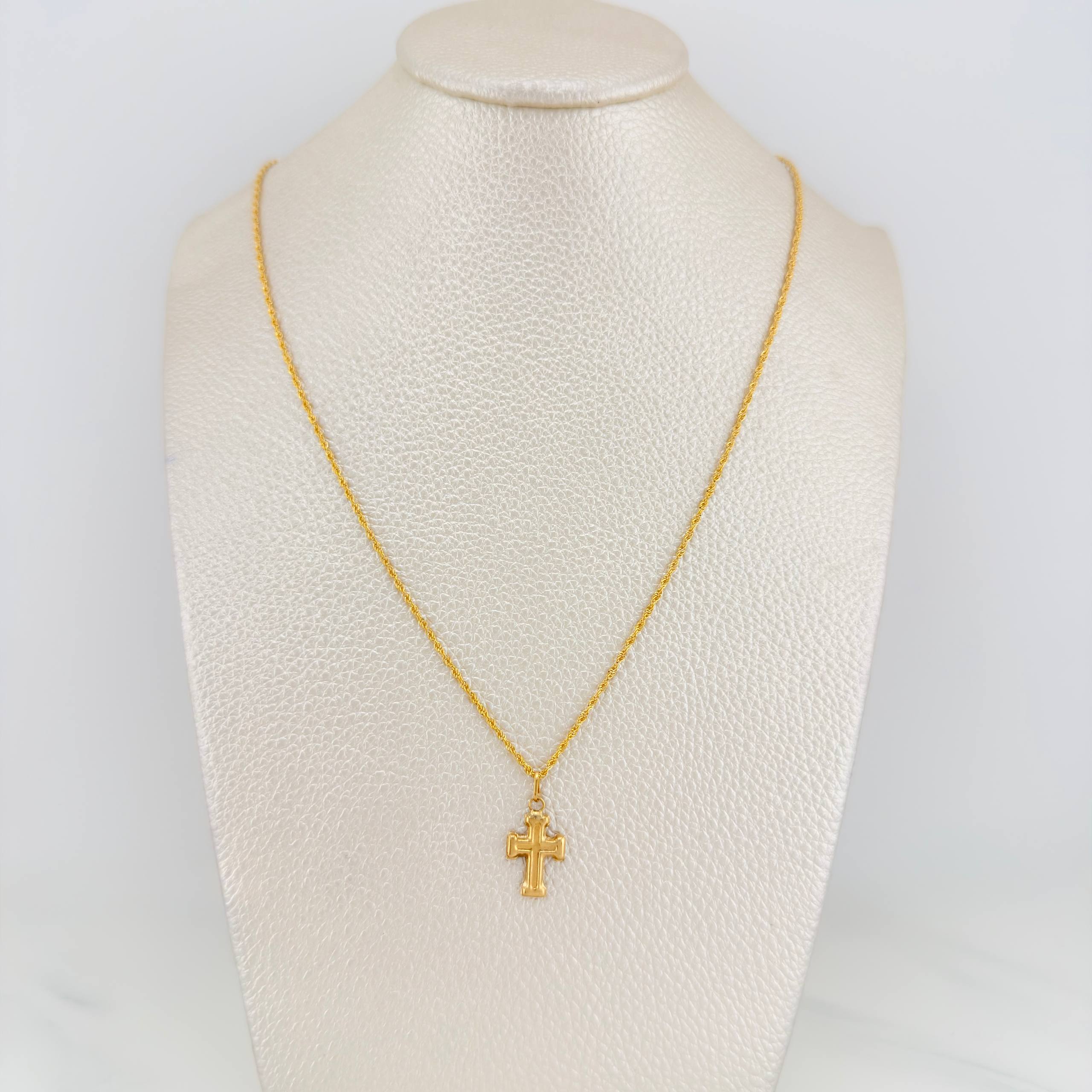 Set Cadena Lazo + Dije Cruz / 1.55gr / 60.1 cm Oro Amarillo 18K