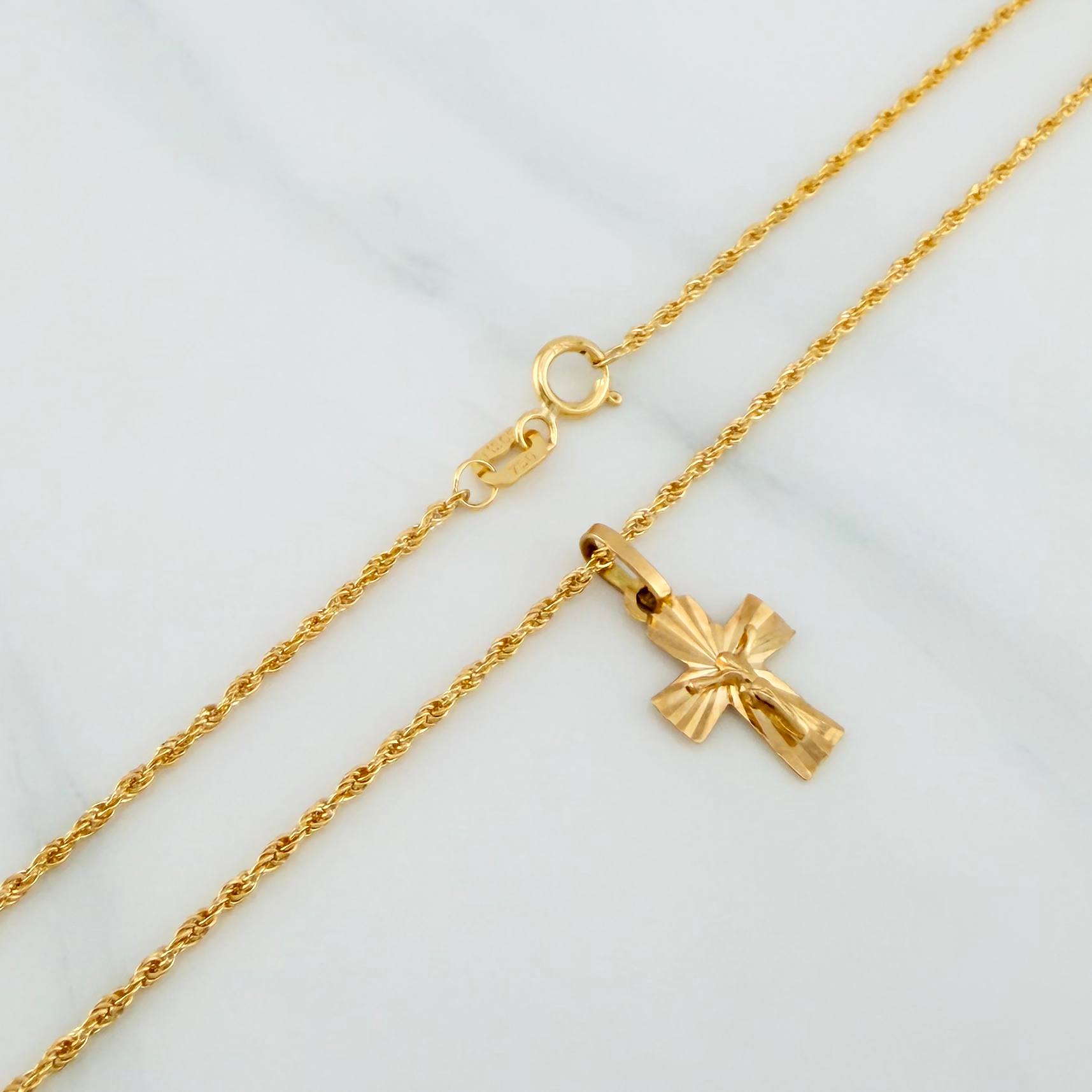 Set Cadena Lazo + Dije Cruz Cristo / 1.75gr / 60.1 cm Oro Amarillo 18K